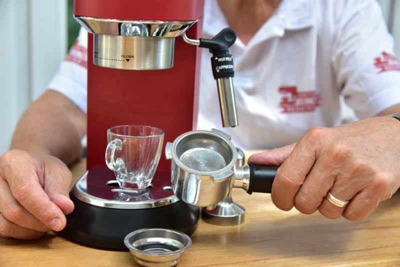 Siebträger Test mit DeLonghi Espressomaschine