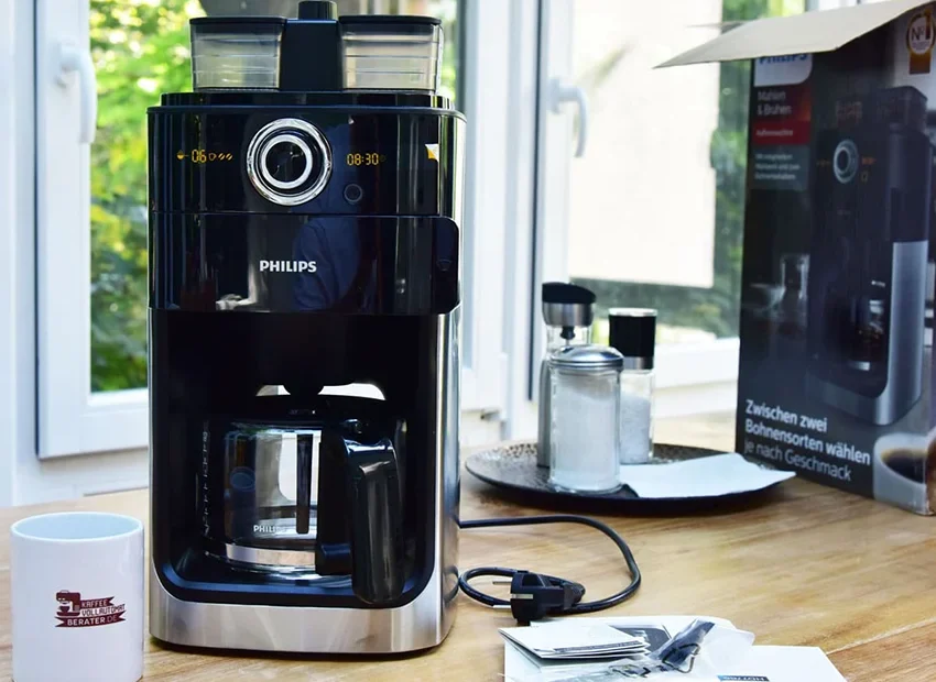Kaffeemaschine mit Mahlwerk