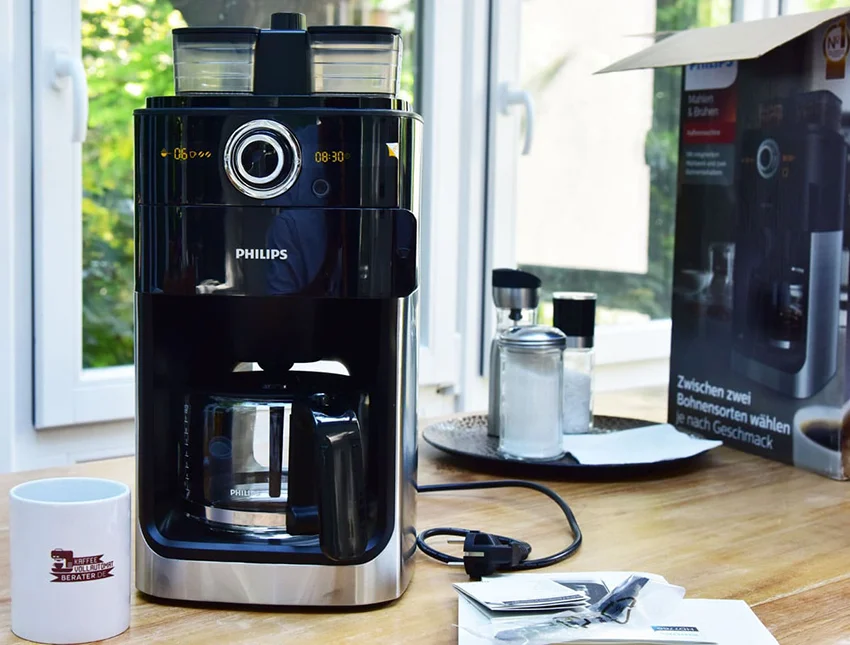 Kaffeemaschine mit Mahlwerk